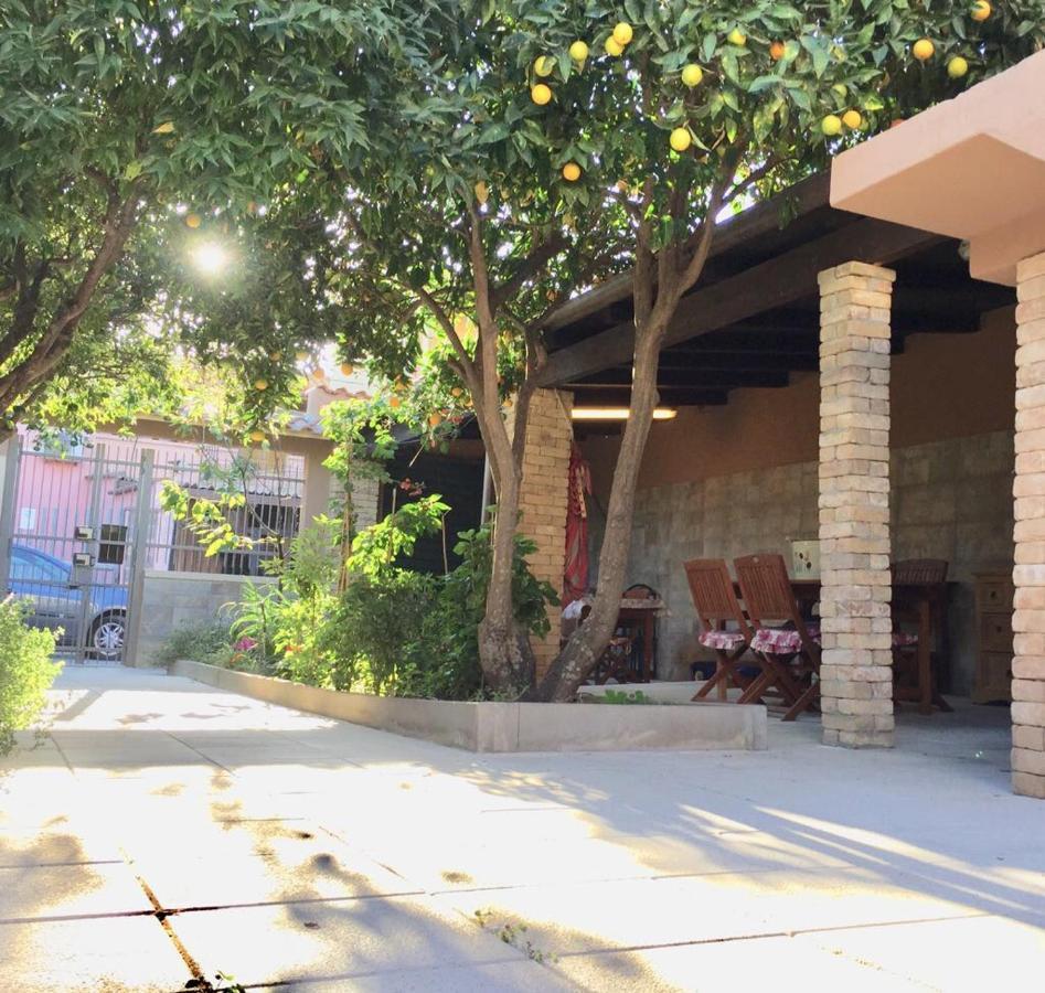 Il Mandarino Bed & Breakfast Decimomannu Екстериор снимка